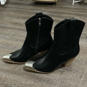 Black and silver cowgirl boots